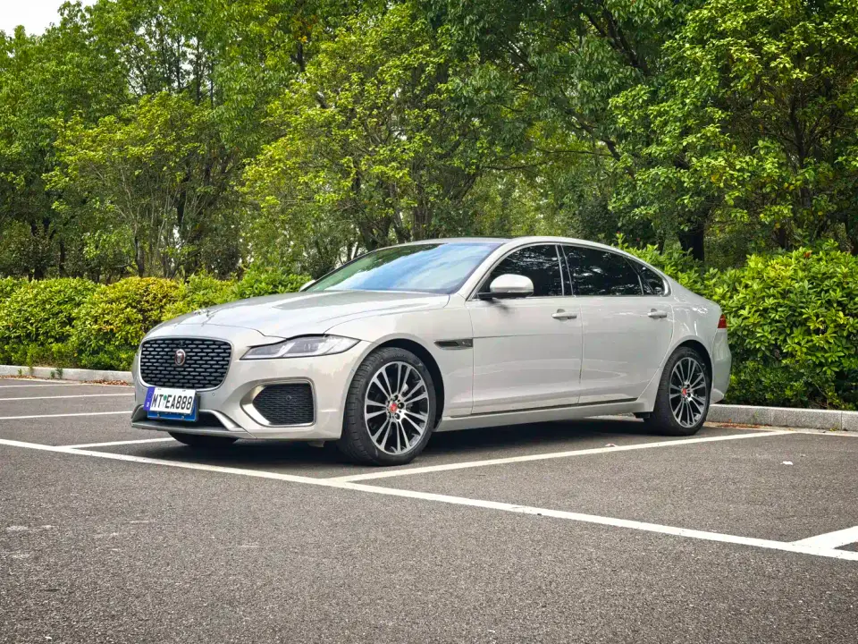 Jaguar XFL 2.0T P250 2WD Premium Luxury 2024