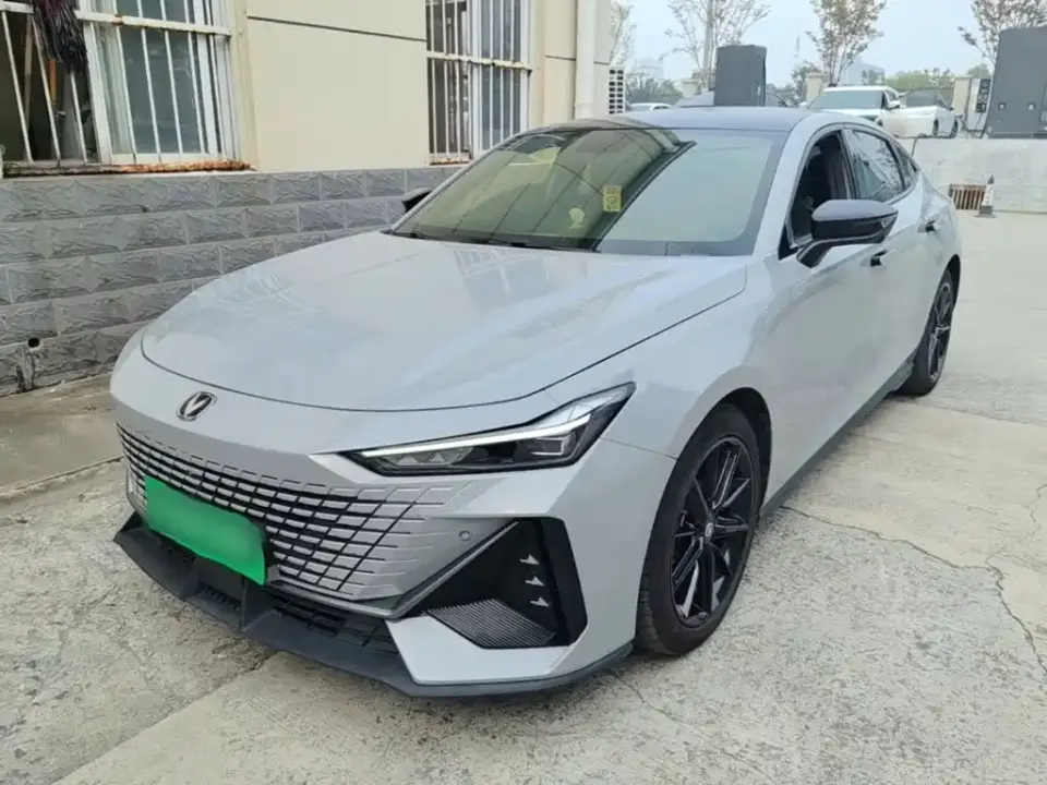 Changan UNI-V 1.5T Premium Model 2022