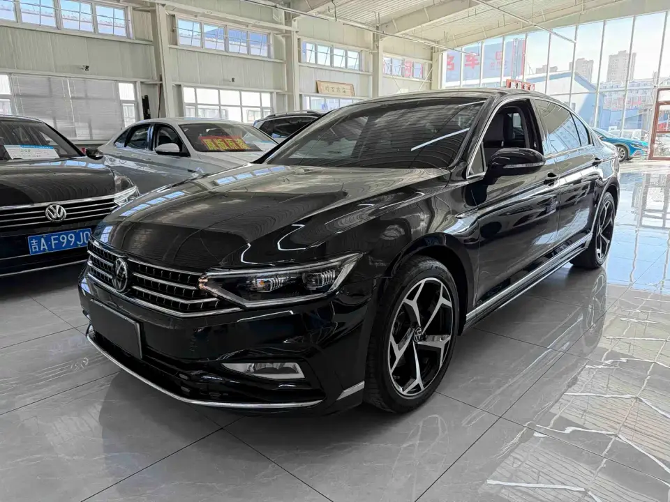 Volkswagen Magotan 2 Million Units Public Sharing Edition 330TSI DSG Luxury 2024