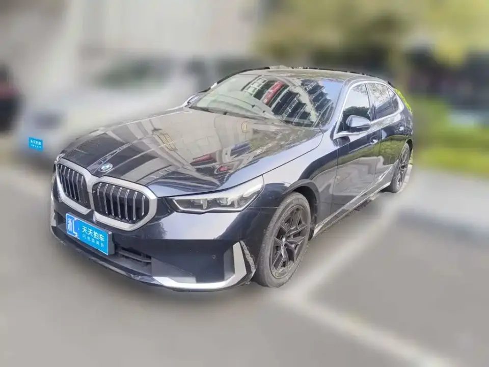 BMW 5 Series 530Li Leading Model Luxury Package 2024