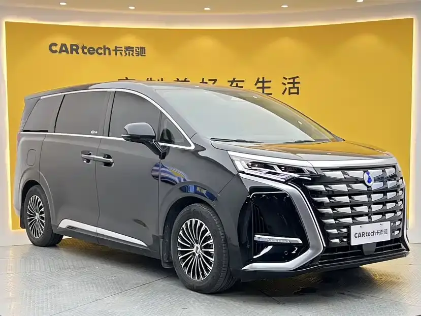Denza D9 DM-i 970 AWD Flagship 2023