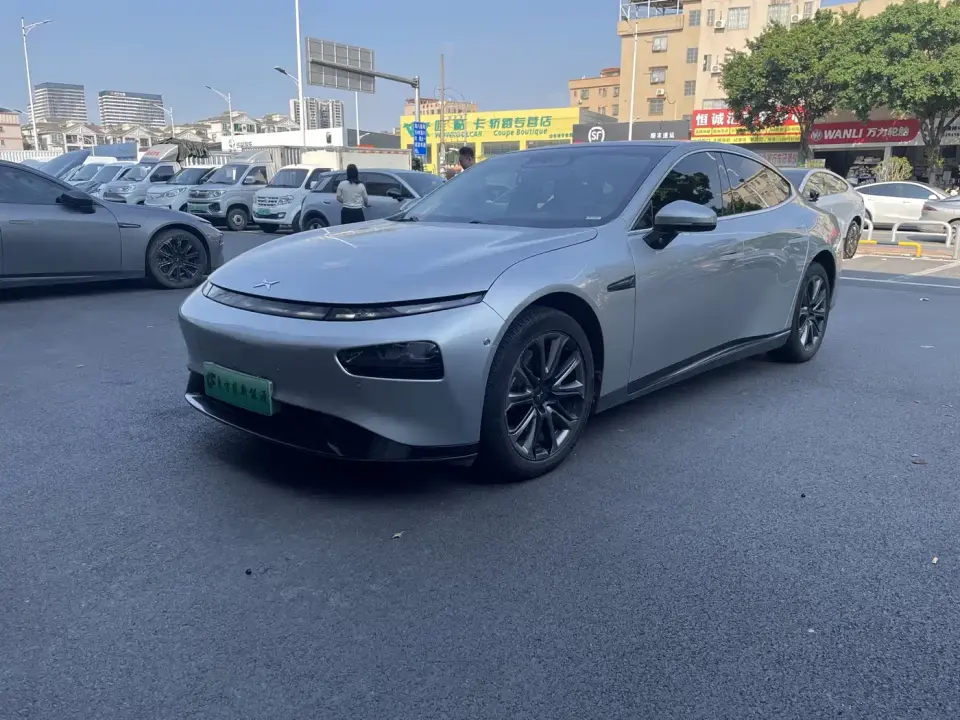 XPeng P7 Model 670E 2021