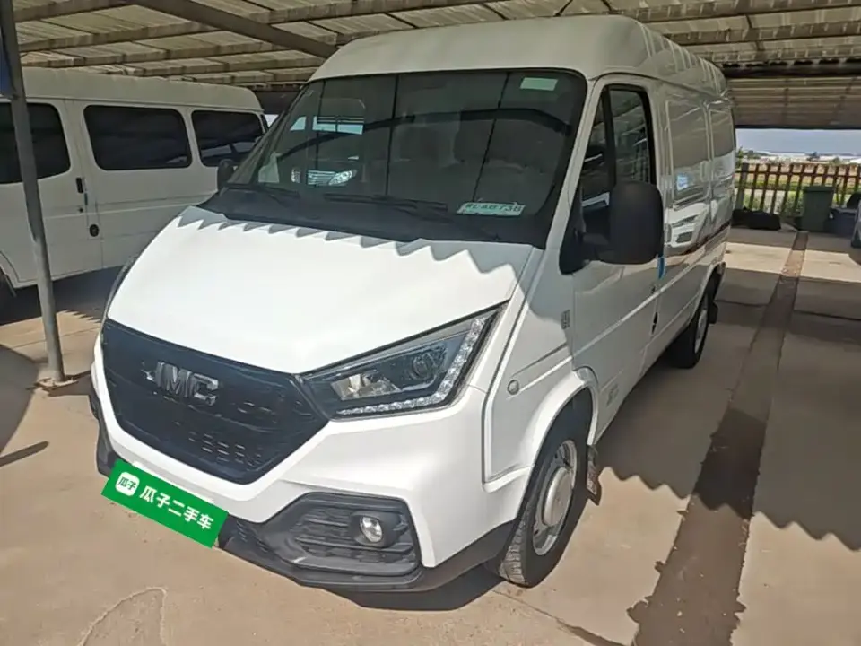 Jiangling Tesun 2.8T Commercial Short Wheelbase Medium Roof 3-Seater China VI JX493 2022