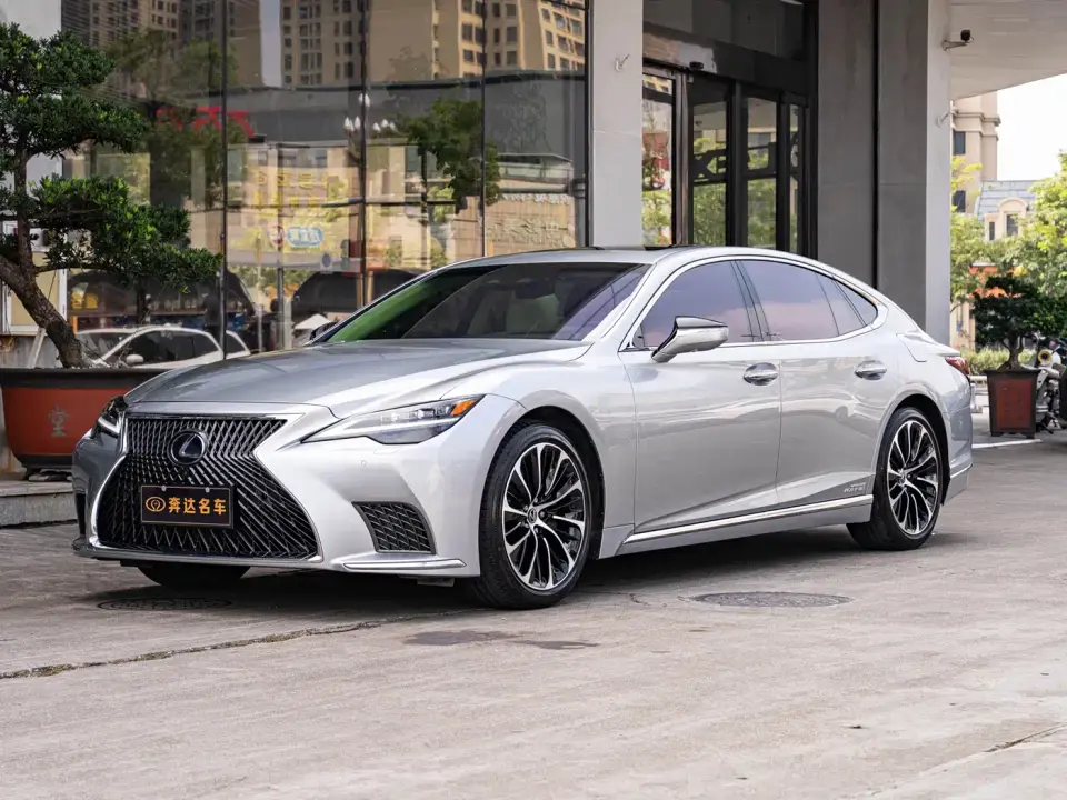 Lexus LS 500h Executive Edition 2021