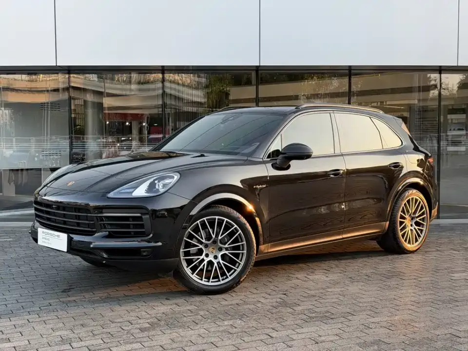 Porsche Cayenne New Energy Cayenne E-Hybrid 2.0T Platinum Edition 2023