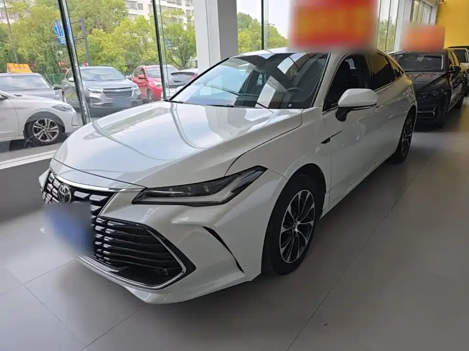Toyota Avalon 2.0L Premium Selection 2024