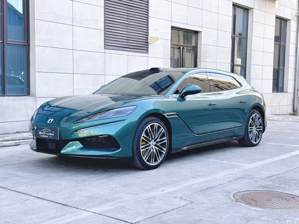 Denza Z9GT Model Flash Charge Flagship Edition 2026