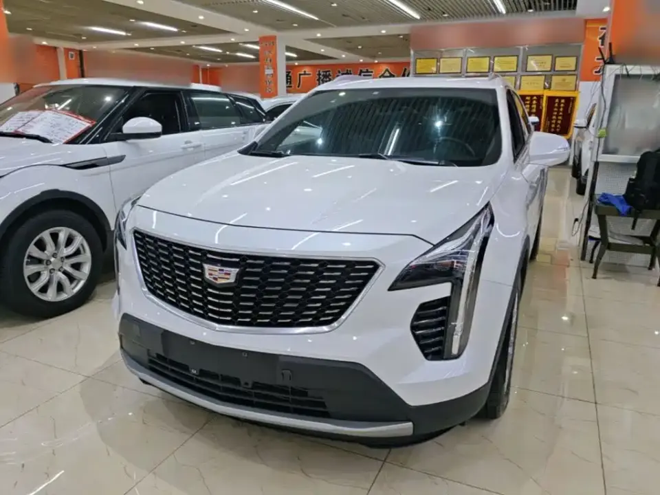 Cadillac XT4 28T FWD Leading Trim 2020