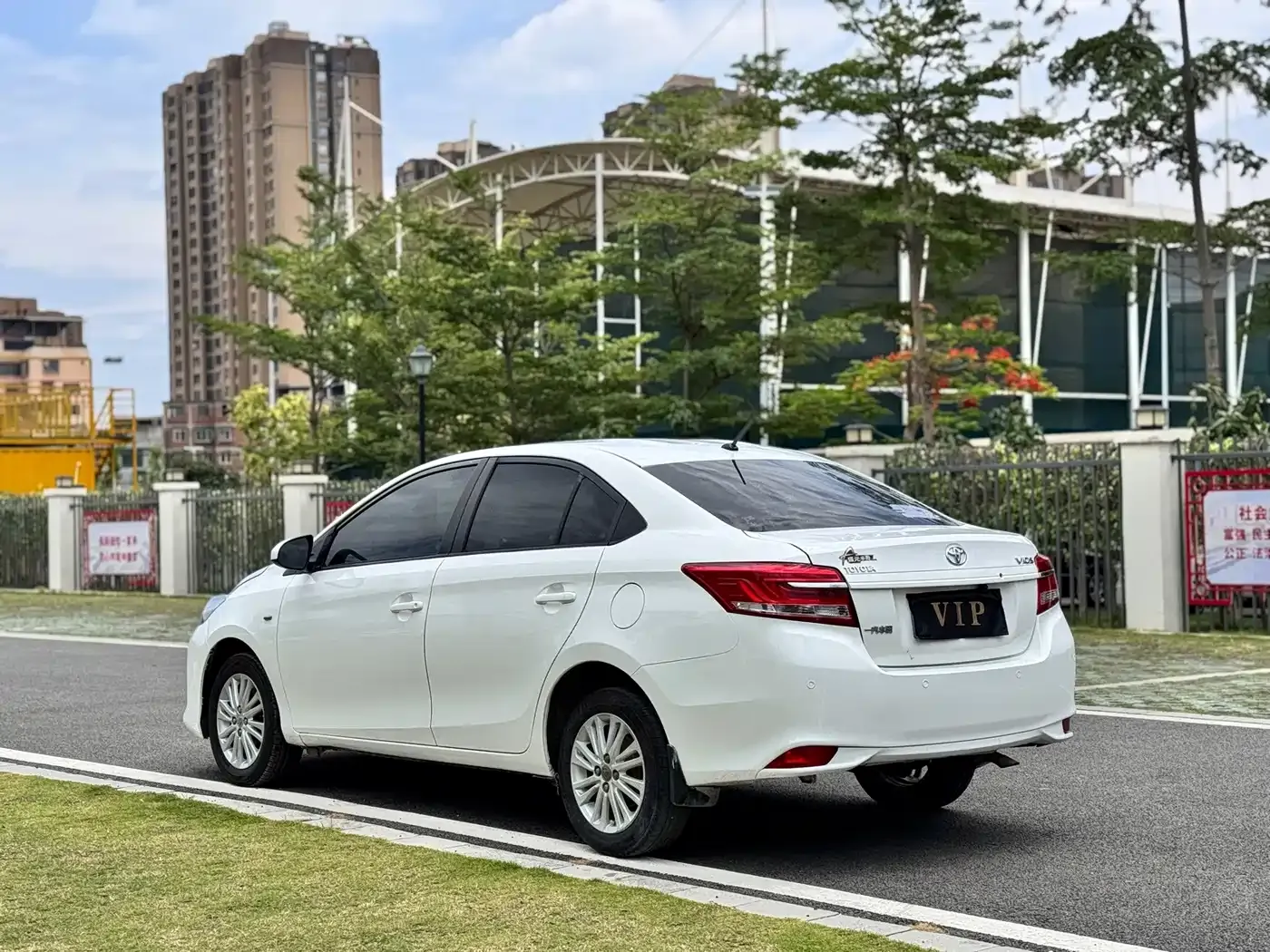 Toyota Vios 1.5L CVT Chuangxing Edition 2020 — фото 15