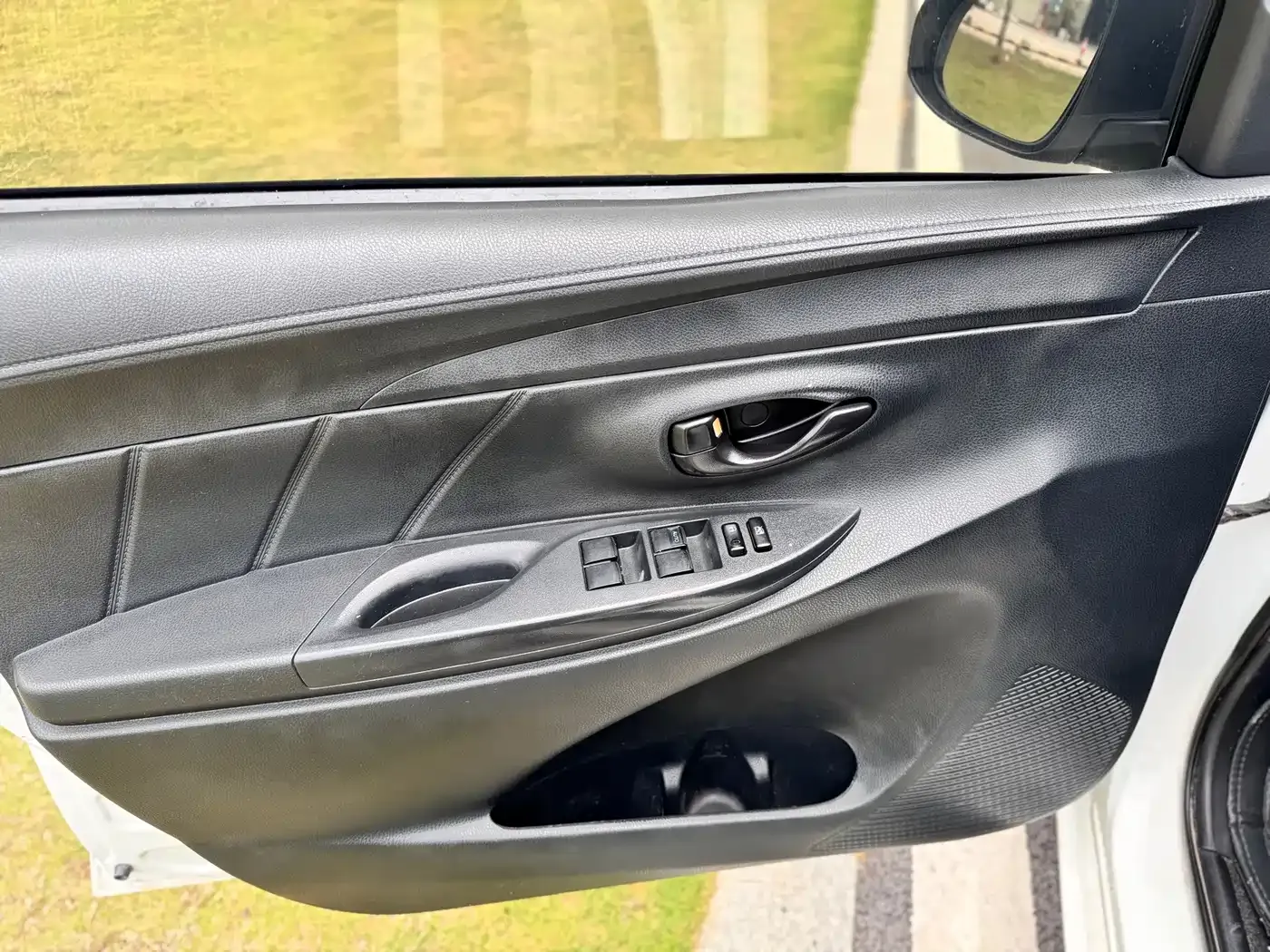 Toyota Vios 1.5L CVT Chuangxing Edition 2020 — фото 6