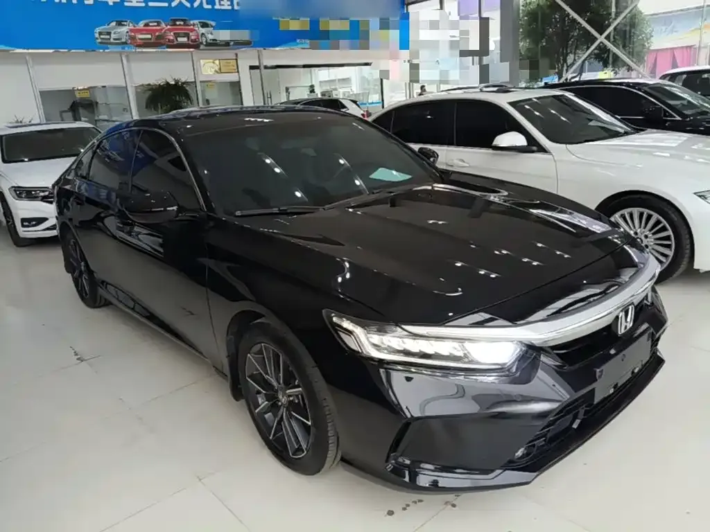 Honda Inspire 260TURBO Elegance 2023 — фото 3