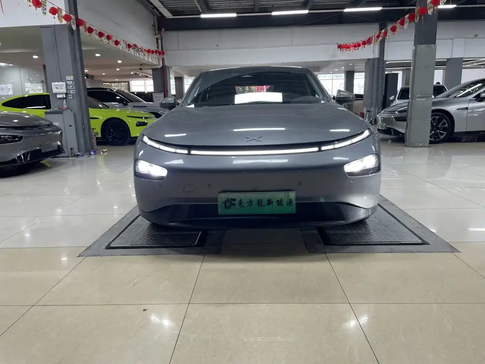 XPeng P7 Model 670N 2021