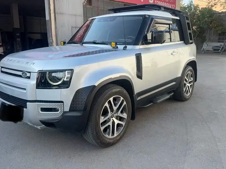 Land Rover Defender 90 P400 Classic Replica Edition 2021