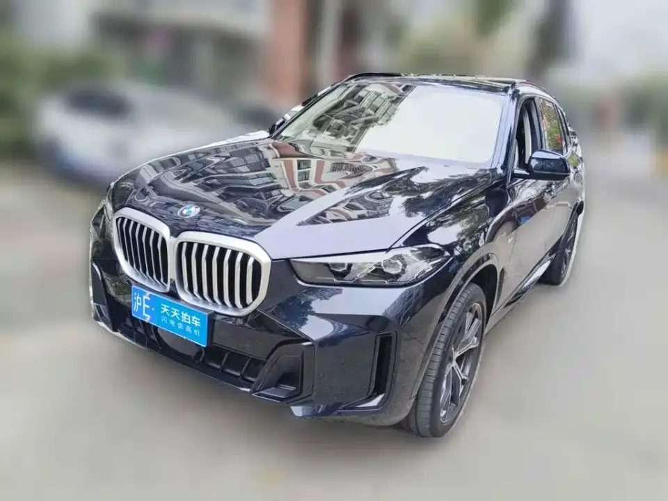 BMW X5 xDrive 30Li Premium M Sport Black Night Package 2025