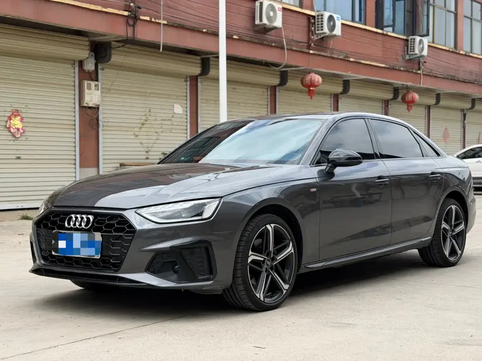 Audi A4L 2 Million Celebration Edition 40 TFSI Luxury Dynamic 2025