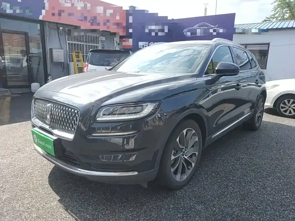 Lincoln Nautilus 2.0T AWD Exclusive Edition 2023
