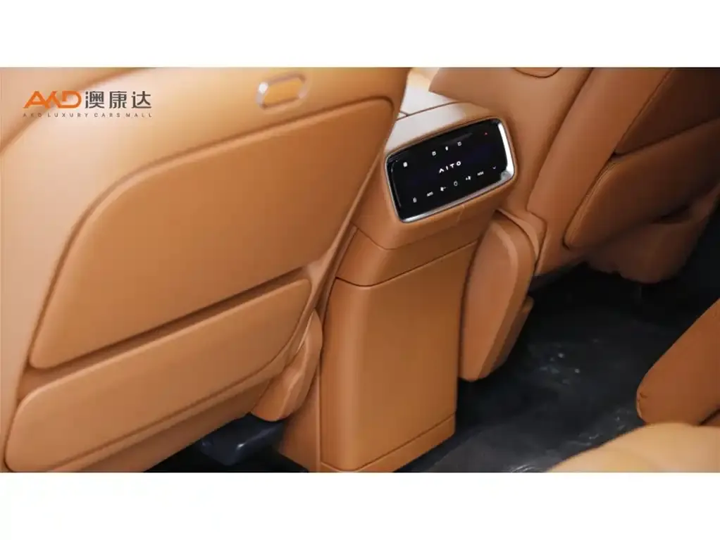 AITO Wenjie AITO M9 Extended Range Ultra 42kWh 6-Seater 2025 — фото 10