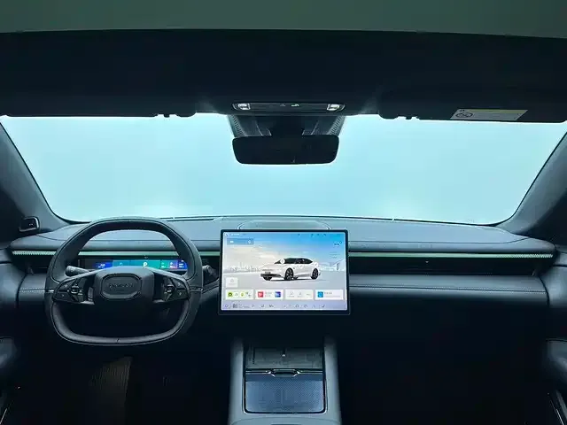 Lynk & Co 10 EM-P 240 AWD Ultra Sport Edition 2025 — фото 7