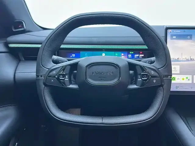 Lynk & Co 10 EM-P 240 AWD Ultra Sport Edition 2025 — фото 6