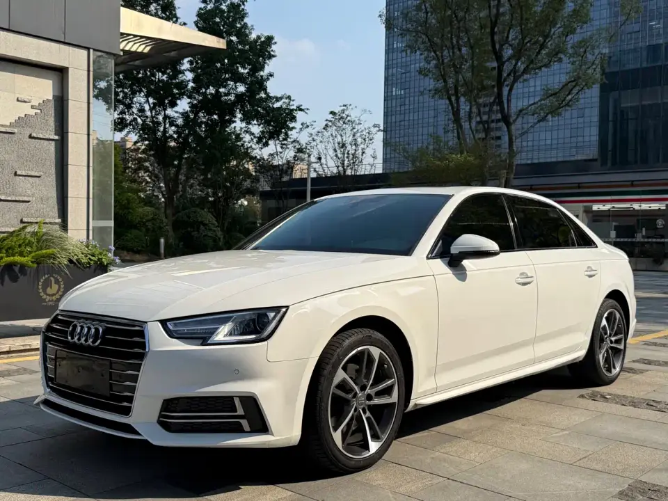 Audi A4L 30th Anniversary 40 TFSI Progressive 2019