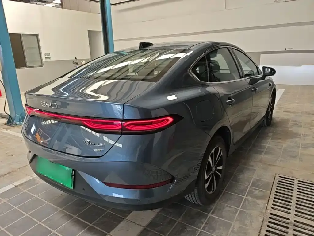 BYD Qin PLUS DM-i Smart Drive Edition 120KM Surpassing Type 2025 — фото 6