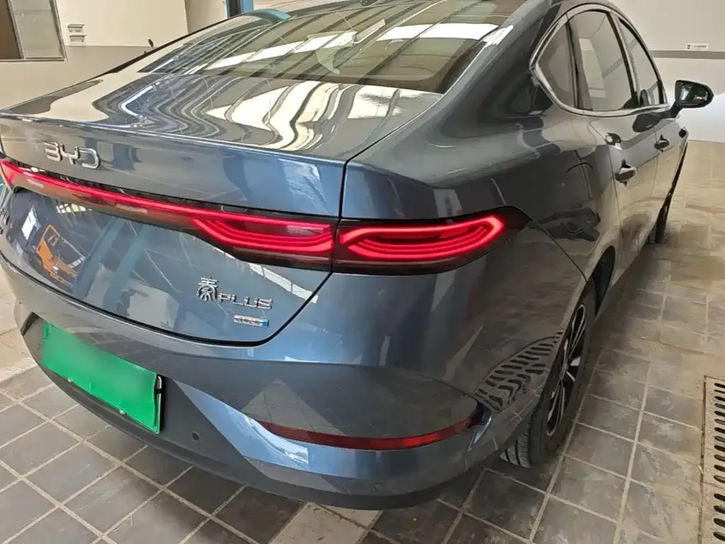 BYD Qin PLUS DM-i Smart Drive Edition 120KM Surpassing Type 2025 — фото 7