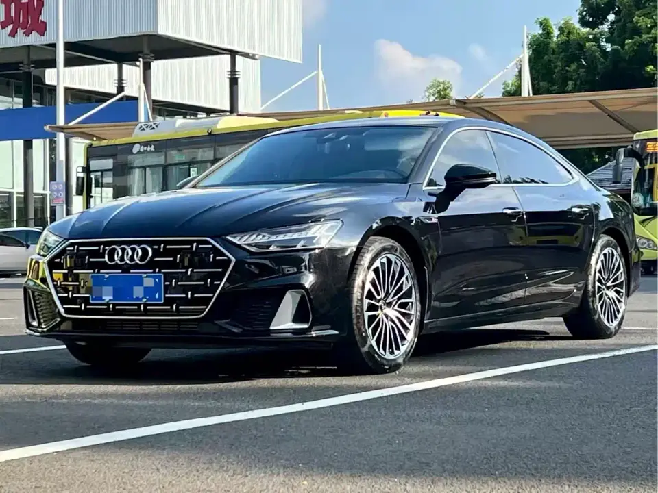 Audi A7L 45 TFSI Luxury 2025