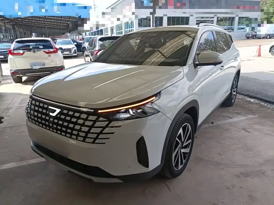 Jetta VS8 Base 2025