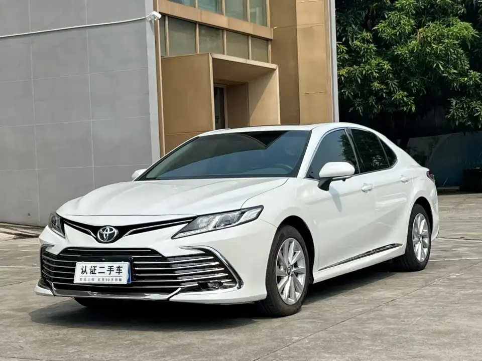 Toyota Camry 2.0GVP Leading Edition 2022