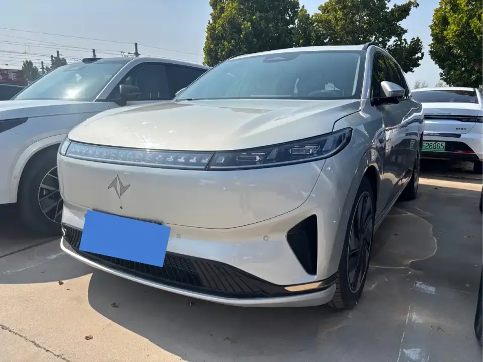 Dongfeng Yipai eπ008 210Max Ruyi Edition 6-Seater 2024