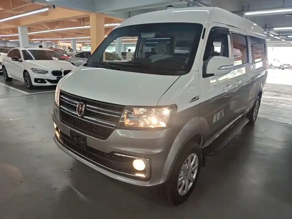 Jinbei New Hiace X30L Fortune Edition Passenger Van 5/6/7-seater 2026