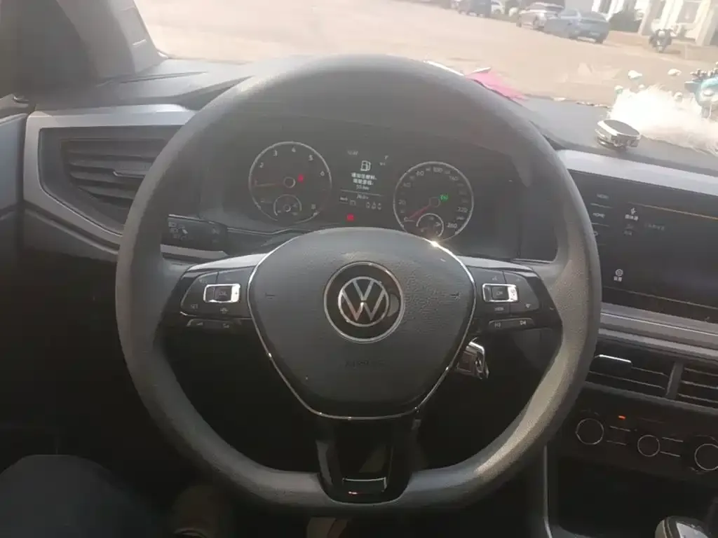 Volkswagen Polo Plus 1.5L Automatic Panorama Enjoyment Edition 2021 — фото 10