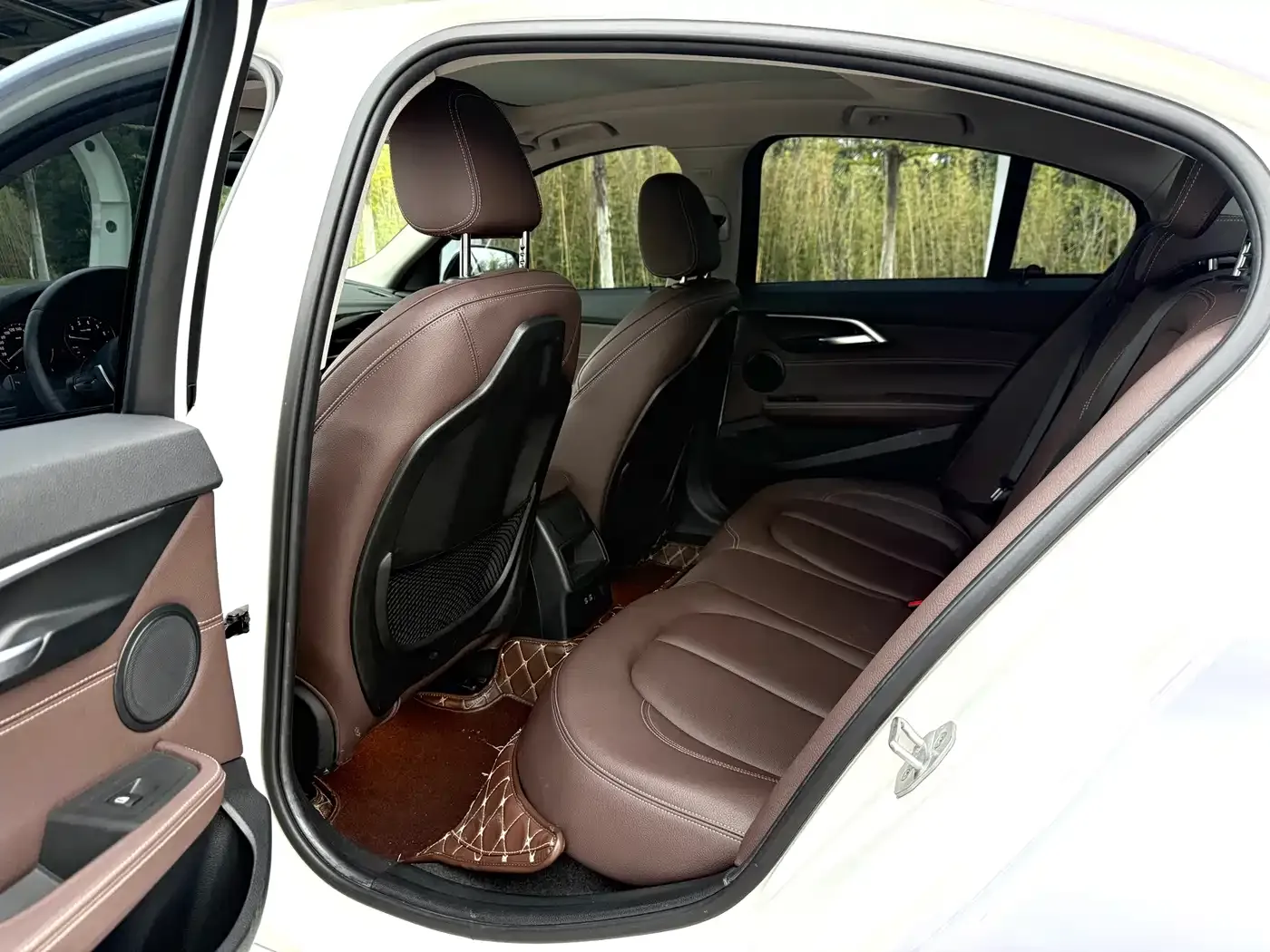 BMW 1 Series Model 120i M Sport Package 2020 — фото 9