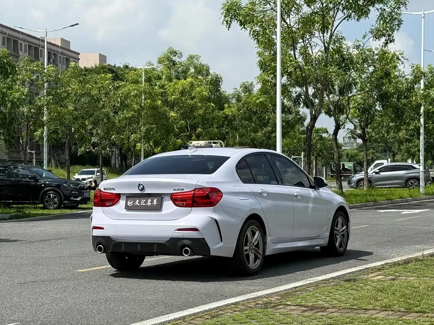 BMW 1 Series Model 120i M Sport Package 2020 — фото 6