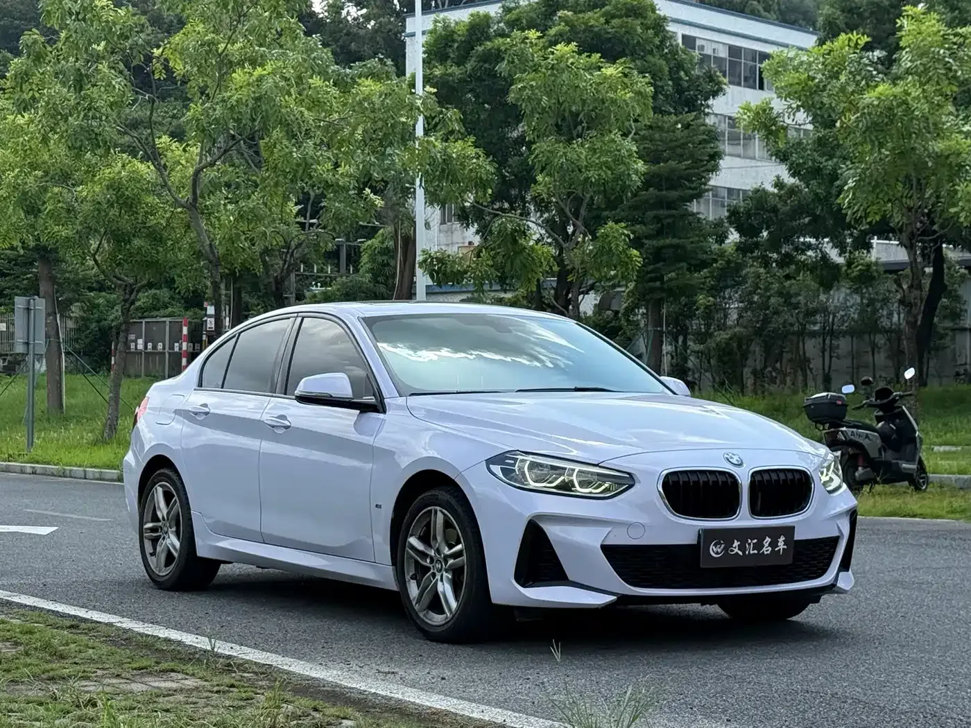 BMW 1 Series Model 120i M Sport Package 2020 — фото 3
