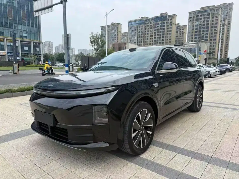 Li Auto L6 Pro Smart Renewal Edition 2025