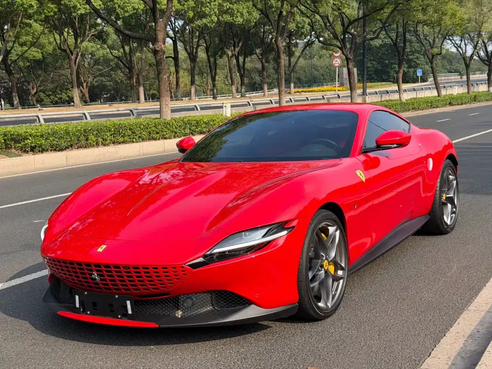 Ferrari Roma 3.9T V8 2023