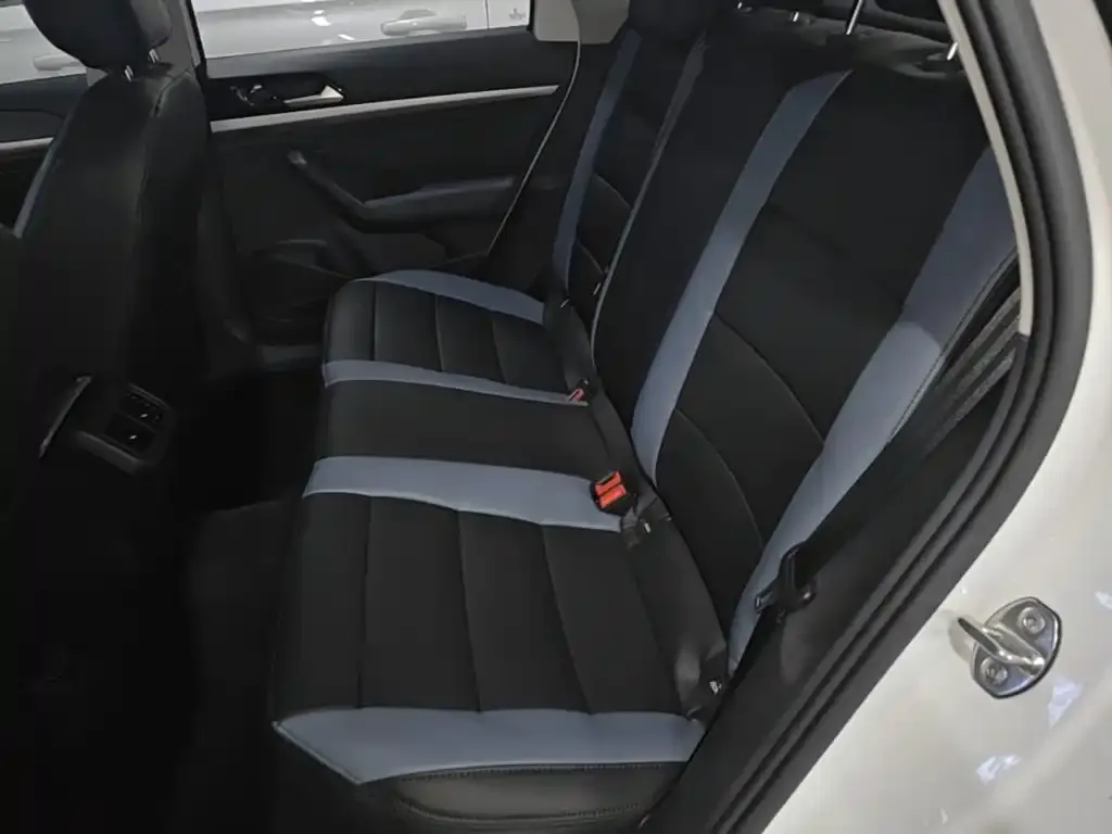 Volkswagen Lavida Model 1.5L Automatic Delight Edition 2024 — фото 16