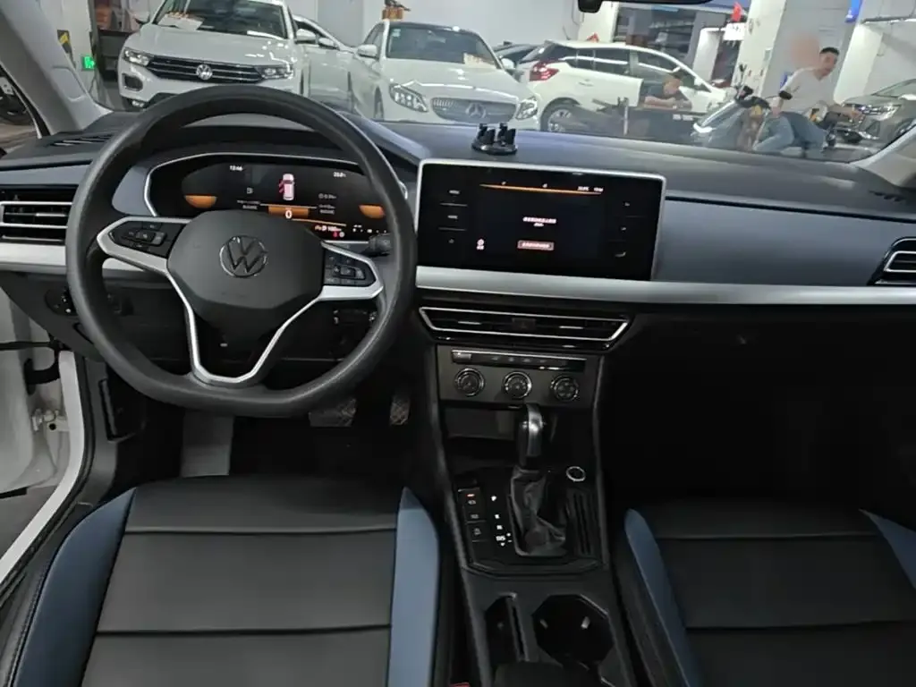 Volkswagen Lavida Model 1.5L Automatic Delight Edition 2024 — фото 9