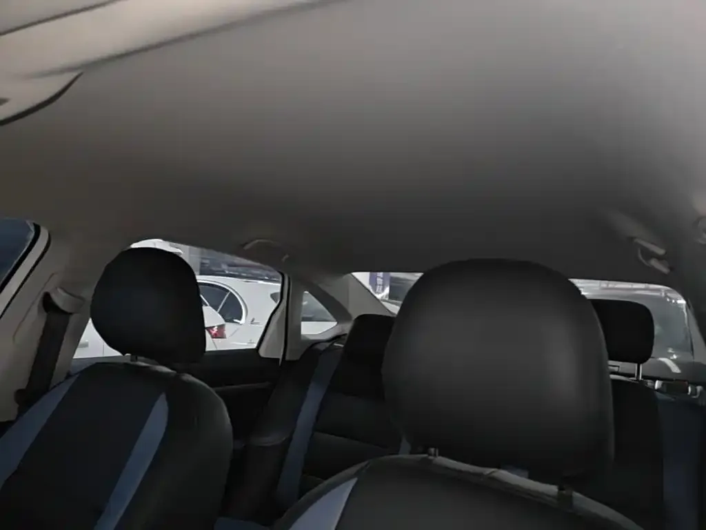 Volkswagen Lavida Model 1.5L Automatic Delight Edition 2024 — фото 17