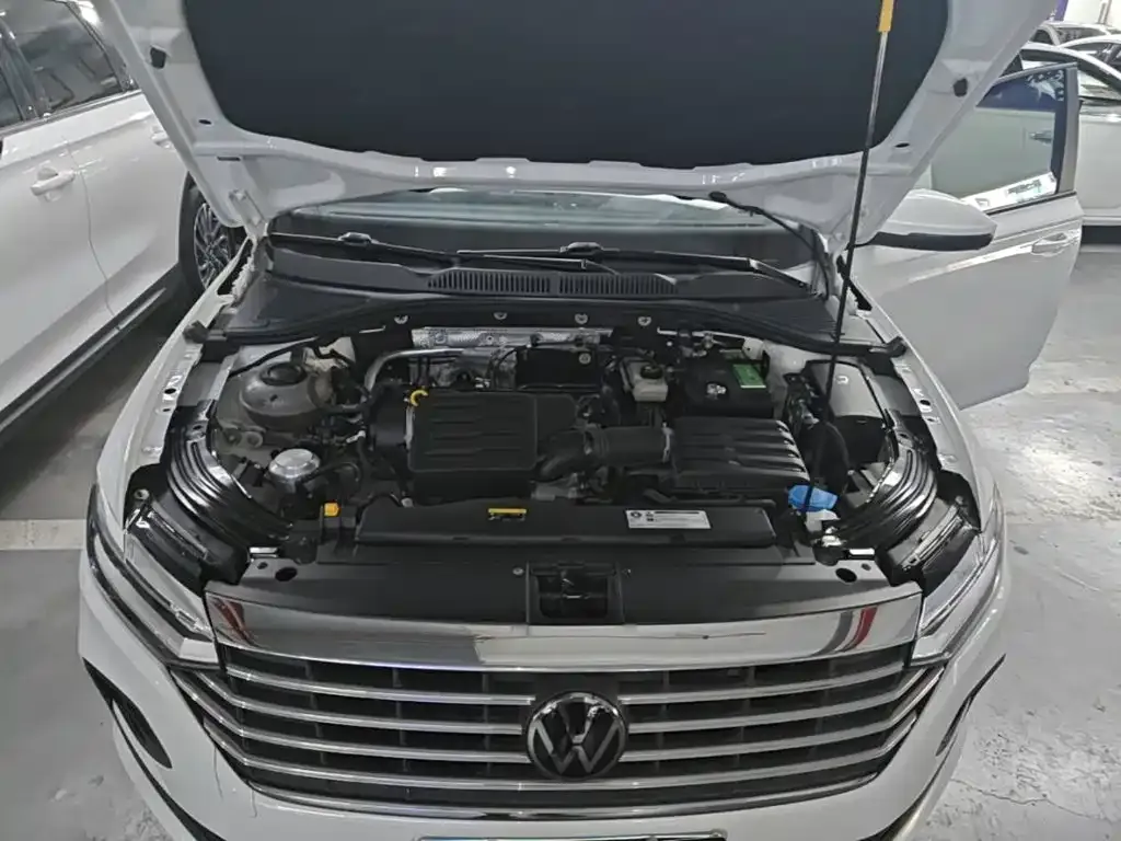 Volkswagen Lavida Model 1.5L Automatic Delight Edition 2024 — фото 19