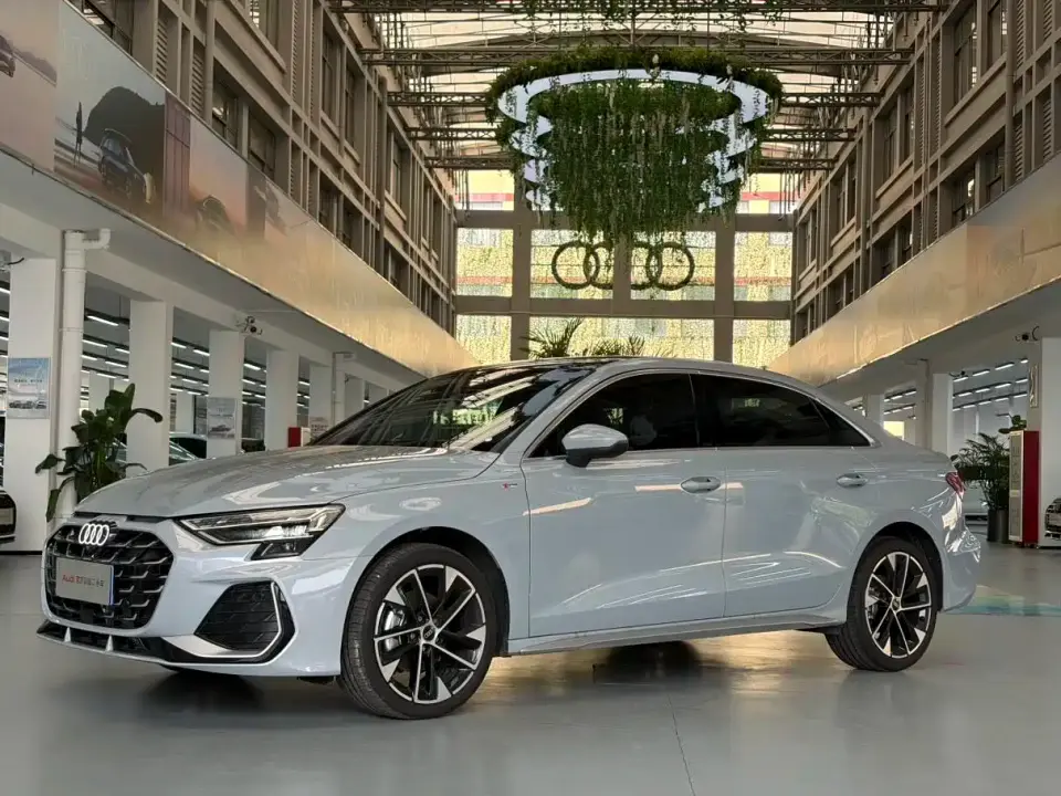 Audi A3 Facelift A3L Limousine 35TFSI Flying Spur Premium 2026