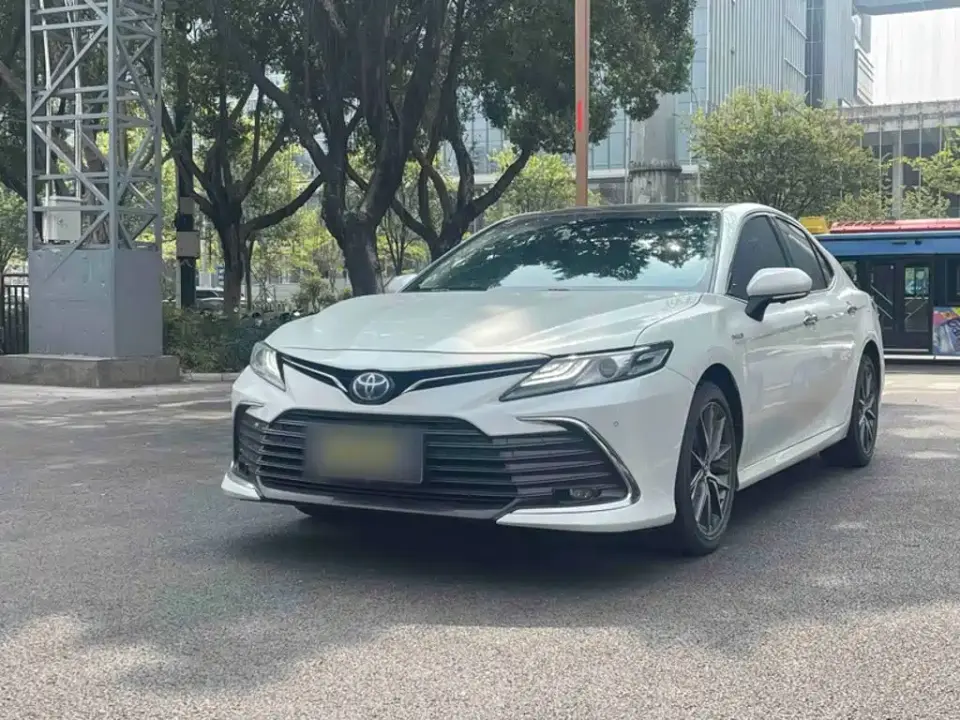 Toyota Camry Hybrid 2.5HG Luxury Edition 2022