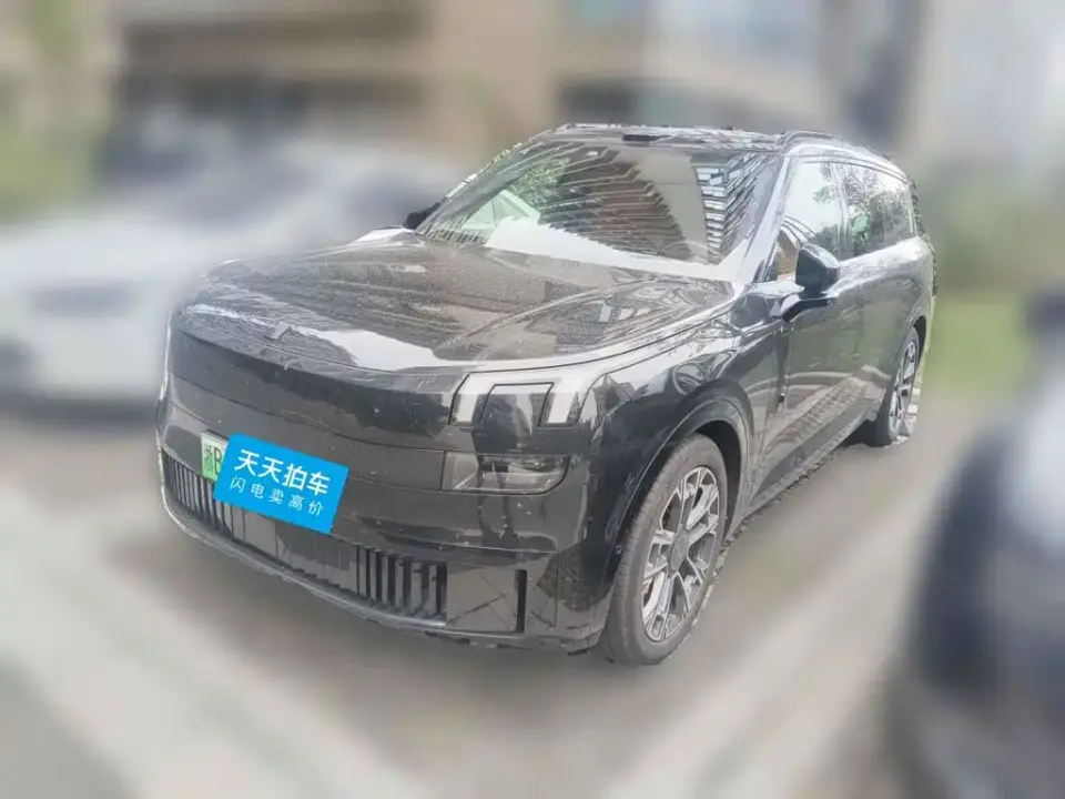 Lynk & Co 900 2.0T Ultra 2025