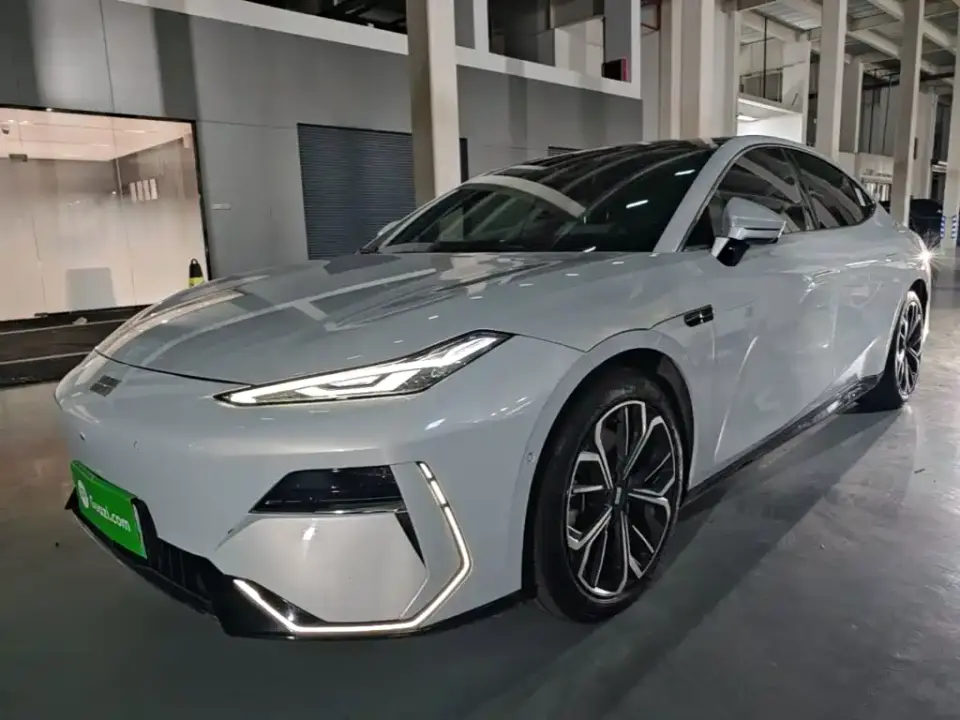 Geely Galaxy Galaxy E8 700km Long Voyage Smart Drive Edition 2025