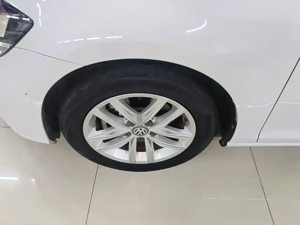 Volkswagen Golf 1.6L Auto Comfort (China V) 2019 — фото 22