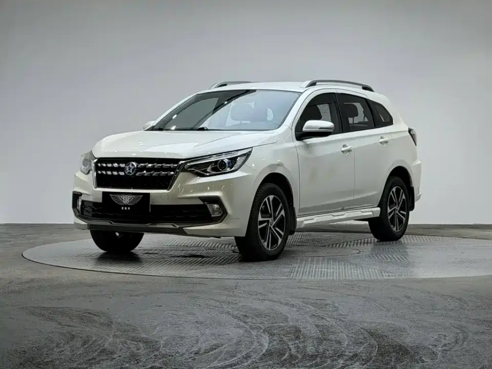 Venucia T70 2.0L CVT Smart Fun Edition China V 2019