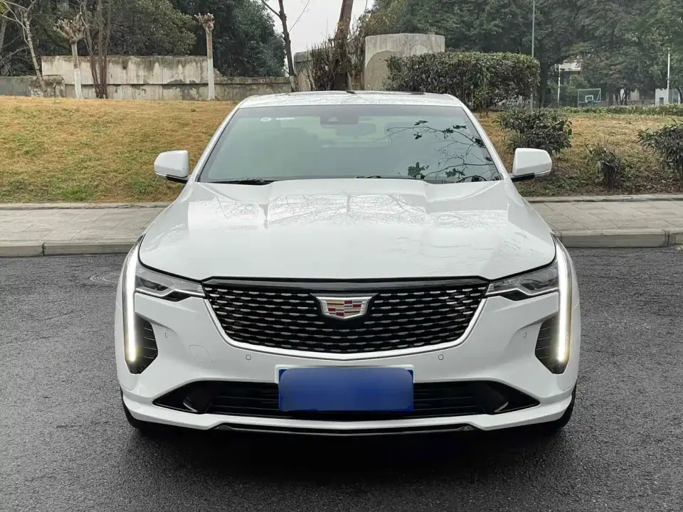 Cadillac CT4 28T Luxury Model 2022