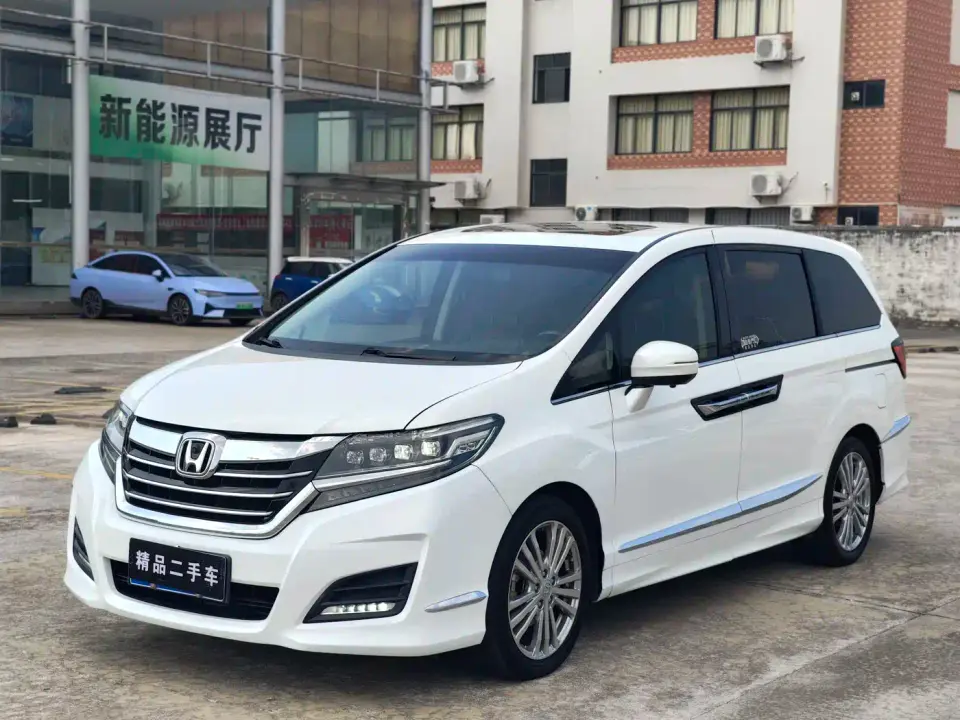 Honda Elysion 2.4L Luxury Edition 2019