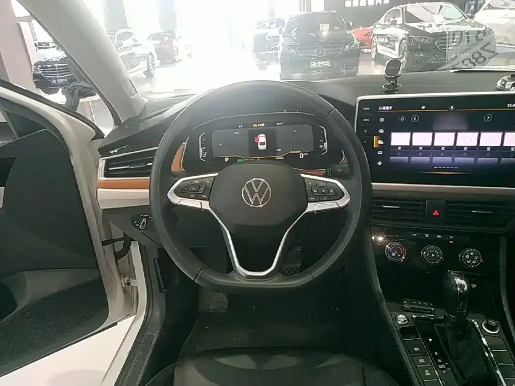 Volkswagen Bora 200TSI DSG Yuexing PRO Edition 2022 — фото 10